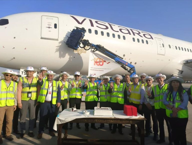 AISATS Accomplishes 100th Automated Aircraft Exterior Cleaning for Vistara