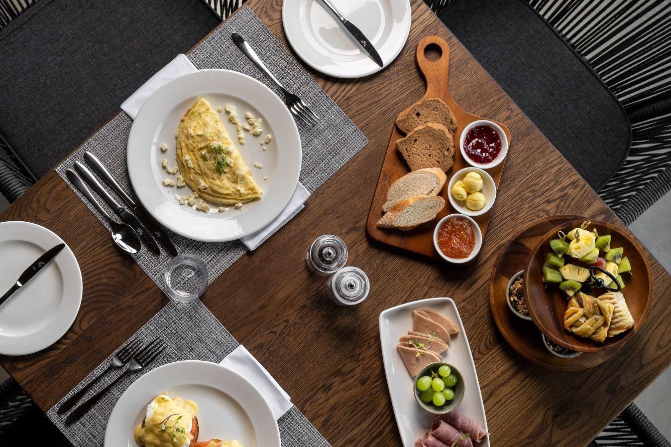 ak-szkak-breakfast--36877-46597_Classic-Hor