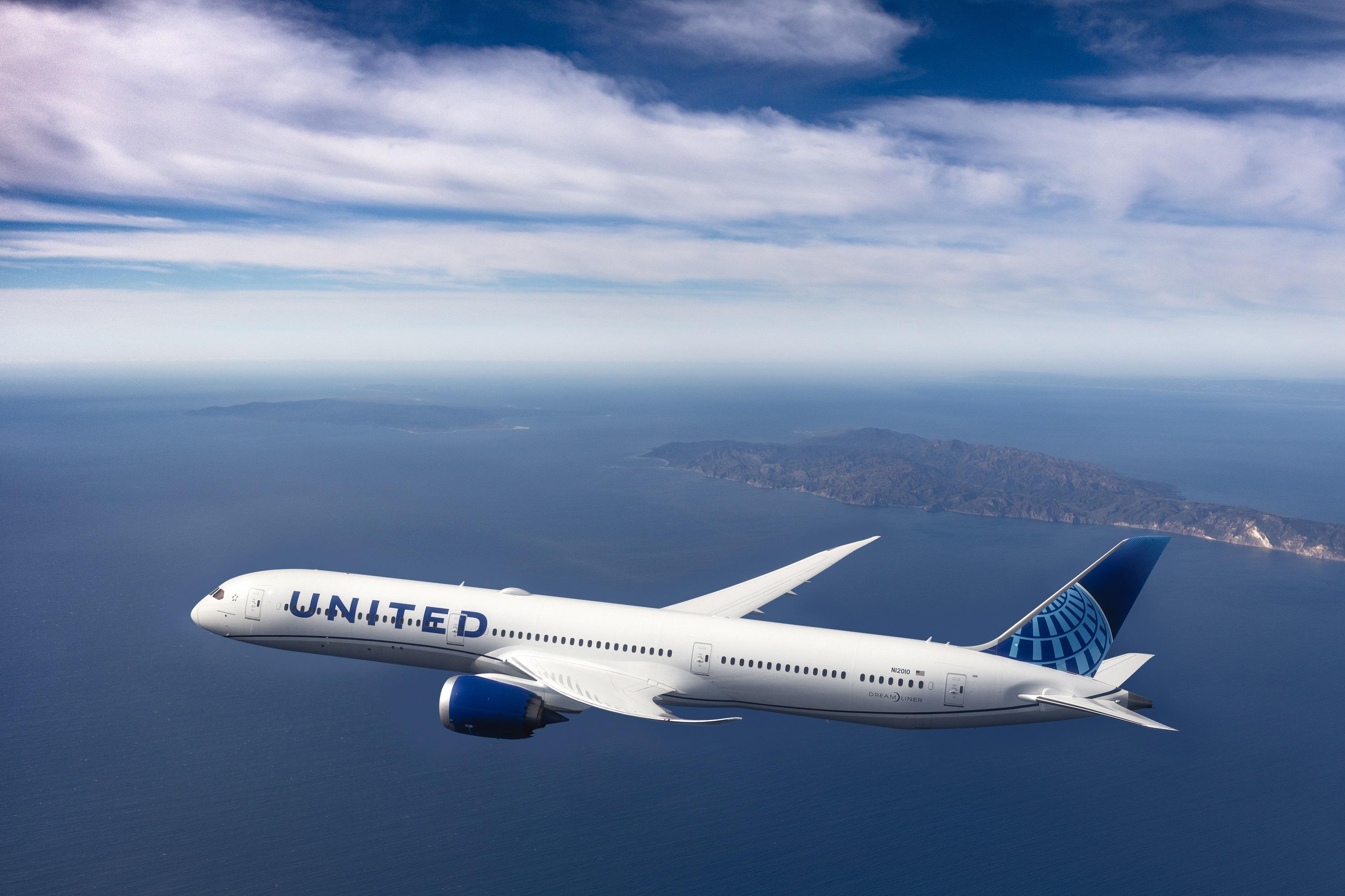 United Airlines marks 20th anniversary of service between India and the U.S.