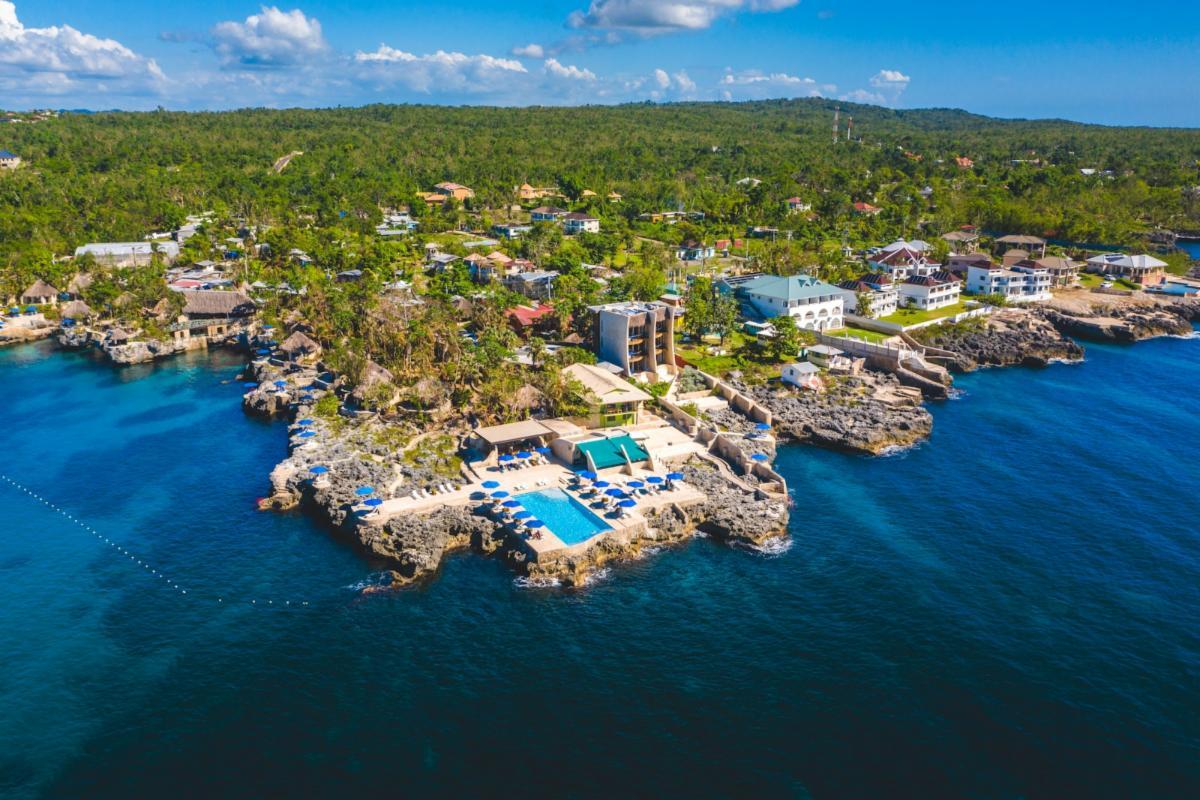Jamaica records over 1 mn visitors following weather disruptions