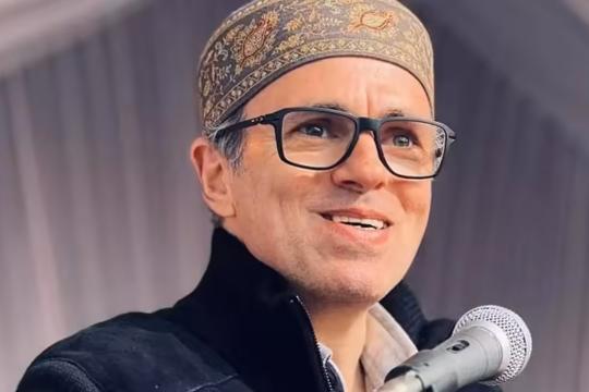 CM Omar Abdullah reviews Gulmarg projects, stresses timely infrastructure upgrade