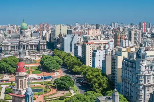 Argentina welcomes 463,100 international tourists in April 2026