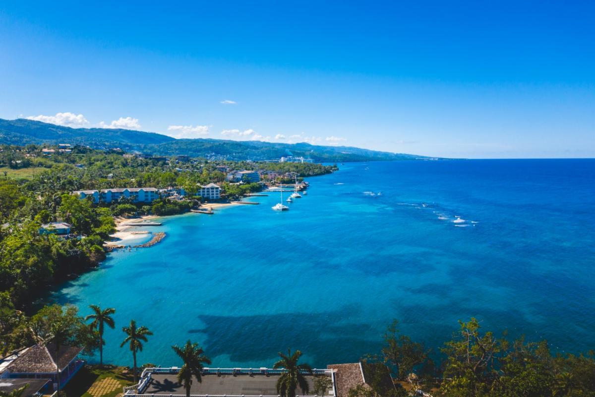 Jamaica targets USD 10 bn tourism earnings with ‘10x10x10x’ vision