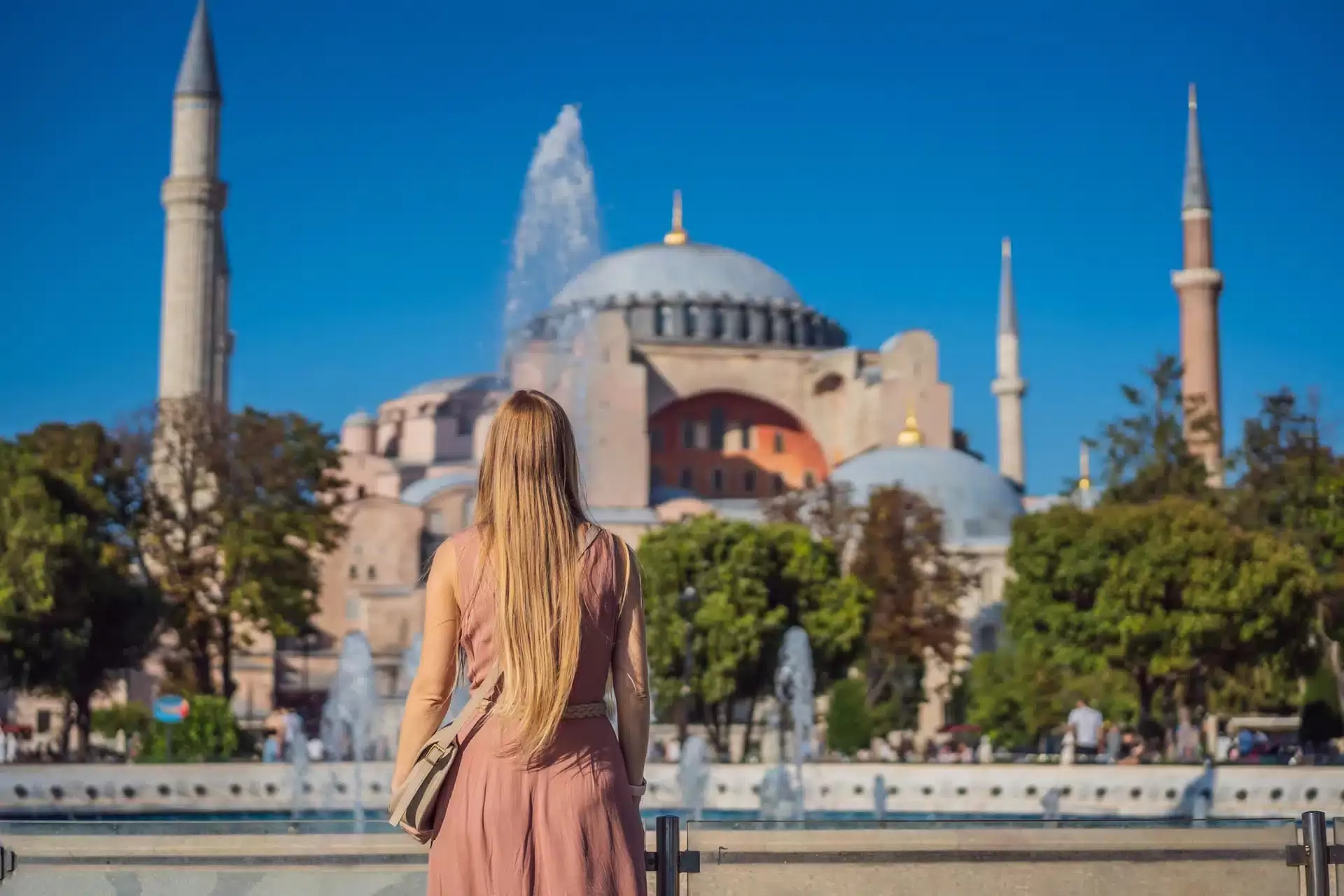 Istanbul rolls out tourism ambassador initiative to enhance visitor experience