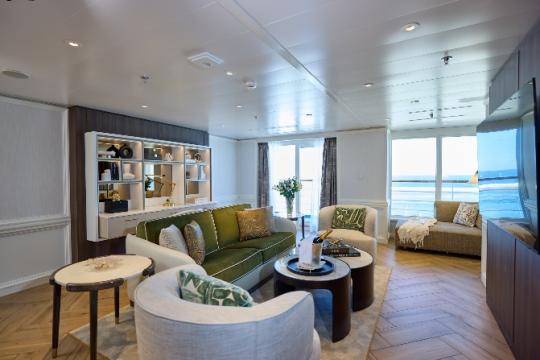 Regent Seven Seas Cruises’ newly transformed Seven Seas Voyager sets sail for first time