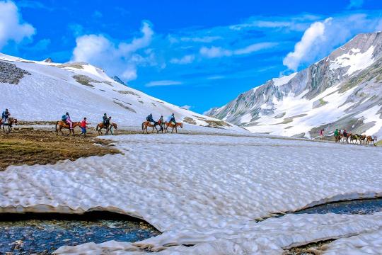 Pahalgam strengthens sustainable tourism drive across all tourist hotspots, riverbanks