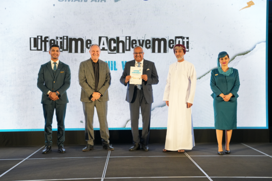 Oman Air presents Sunil V.A. with Lifetime Achievement Award