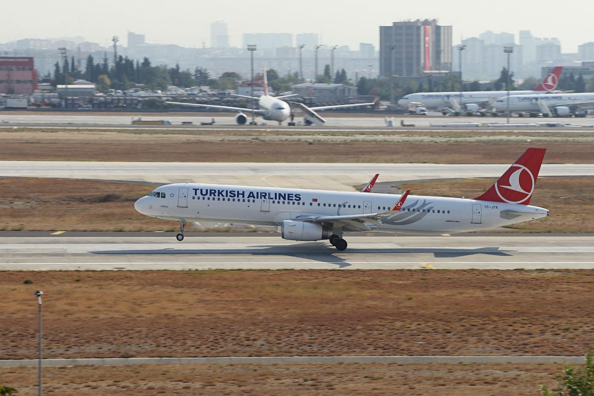 Turkish Airlines introduces eXPhone service