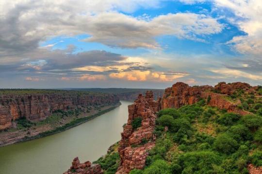 Andhra Pradesh Tourism focuses to develop 6 marquee projects