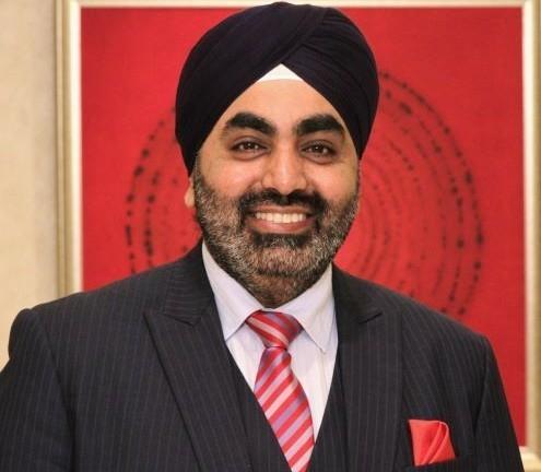TravelBullz Celebrates 12th Foundation Day; Incentivizes 14 Employees with ESOPs  