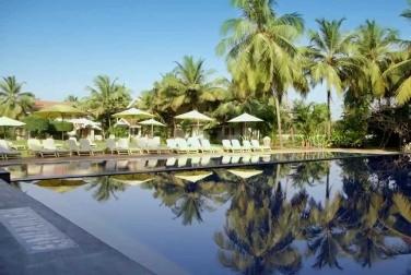 Mahindra Holidays signs on RE 100 and EP 100