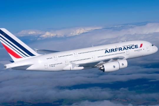 Air France sells Servair stake to HNA Group