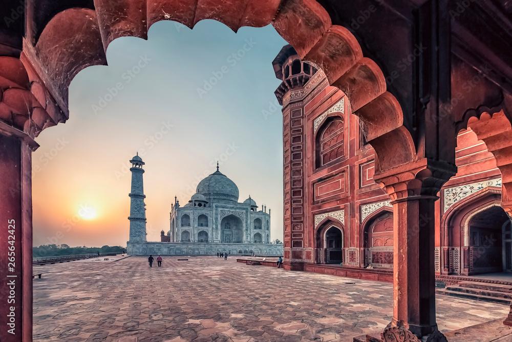 Tourism could contribute upto 10% of India’s GDP; strong roadmap needed: PM Modi