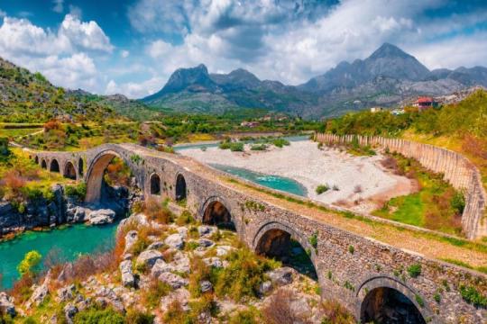 Tourism sector jobs increase over 10% in Albania; intl visitor spending to jump in 2024: WTTC