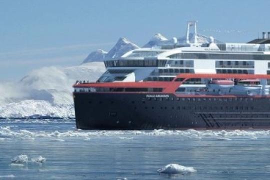 Hurtigruten celebrates 125 years of exploration; bans plastic