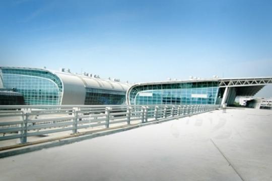 Airports infra. development needs Rs 2.4 lakh crore by 2027, says ICRA