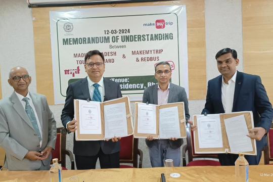 Madhya Pradesh Inks MoU With MakeMyTrip & redBus to Boost Tourism
